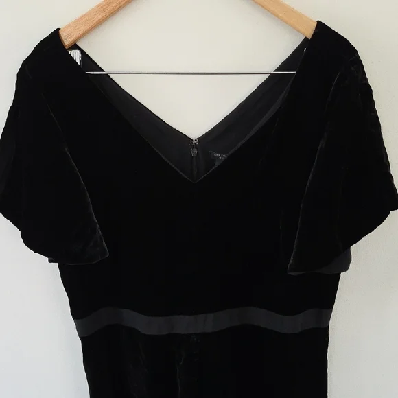 ann taylor black velvet dress Nana Jacqueline Women's Simone Velvet Dress - Black
